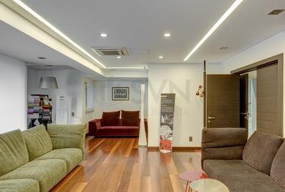 Casă individuală cu 15 camere cu Canalizare în Capitale - 22