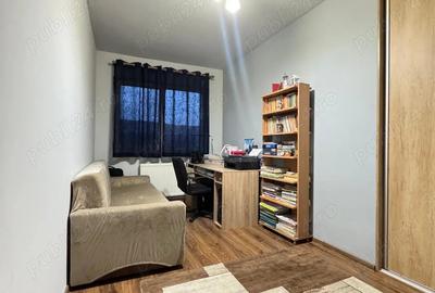 Apartament cu 3 camere semidecomandat în Central - 3