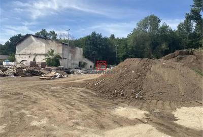 Teren de 5915 mp, în Central - 8