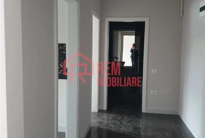 Apartament cu 2 camere decomandat în Fundeni