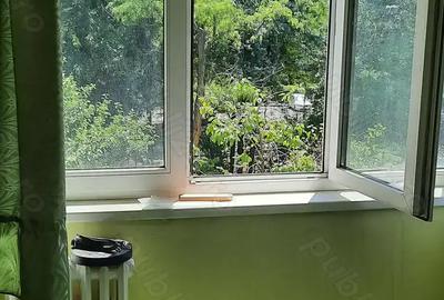 De vanzare apartament 3 camere Ozana - 4