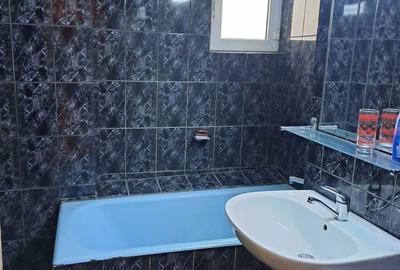 Apartament cu 3 camere decomandat în Central - 4