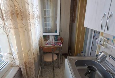 Apartament 3 camere Zona Jandarmerie - Strada Plevnei - etaj 3/3  - 65 mp - 6