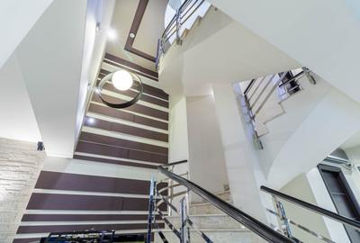 Casă premiată, finisaje premium, curte superbă – 700 mp teren - 35