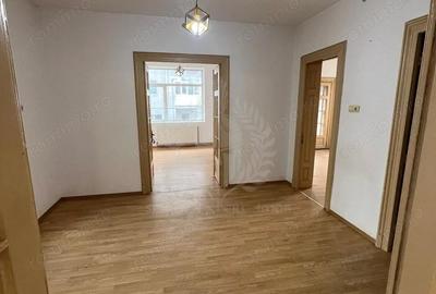 Casă cu Teren 420 Mp în Central - 13