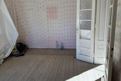 Casă cu 3 camere cu Teren 1000 Mp în Central - 10