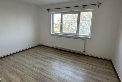 Apartament cu 4 camere în Central - 2