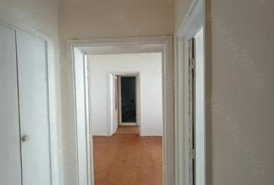 De vanzare apartament cu 2 camere semidecomandat Sinaia - 6