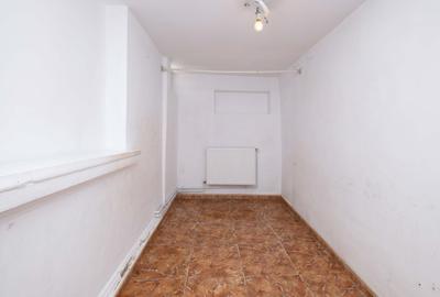 Casă individuală cu 3 camere cu Canalizare în Brătianu - 6