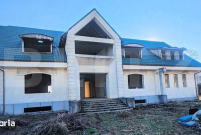 Casă cu Teren 2350 Mp în Central - 13