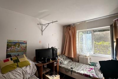 Apartament cu 2 camere semidecomandat, mobilat în Zimbru
