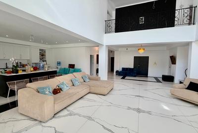 Casă cu 7 camere cu Garaj în Tunari - 4