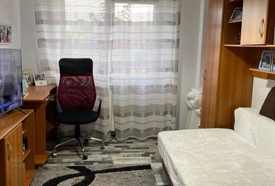 Apartament cu 3 camere decomandat în Central - 3