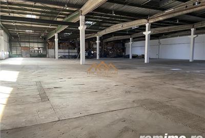 Spațiu comercial, de 3,000 mp, în Central - 2