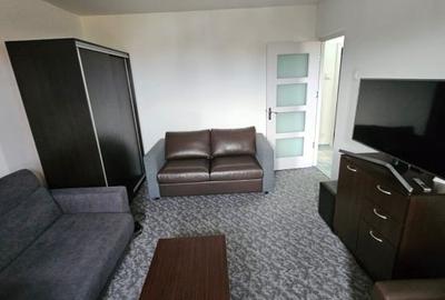 Apartament 2 camere, in blocul de la gura de metrou Eroii Revolutiei - 1