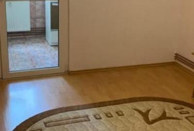 Garsonieră semidecomandată în Tractorul - 5