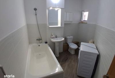 Apartament cu 2 camere decomandat în Albești