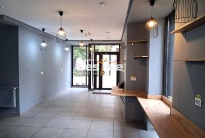 Spatiu comercial de inchiriat - la bulevard Zona Nicolina - 98mp - 3