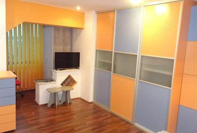 Apartament cu 2 camere decomandat în Decebal