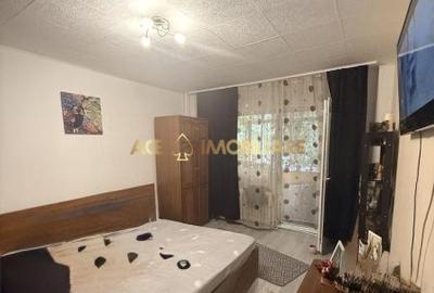Apartament cu 3 camere decomandat, mobilat în Crângași