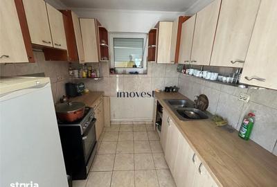 Casă cu 6 camere cu Teren 900 Mp în Vetiș - 11