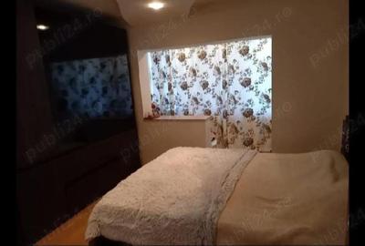 Apartament cu 3 camere decomandat în Aradului