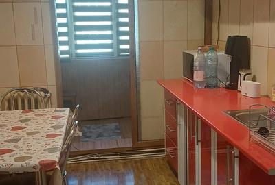Apartament cu 3 camere decomandat în Central - 2