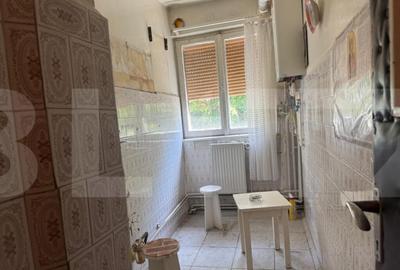 Apartament de vanzare, cu 4 camere, 65 mp, zona Dacia - 1
