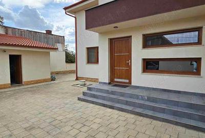 Casă cu 4 camere cu Teren 770 Mp în Iosia - 1