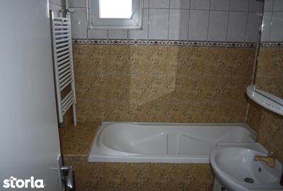 Apartament cu 3 camere în Nufărul - 5
