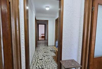 Apartament cu 4 camere decomandat în Piața Nouă - 3