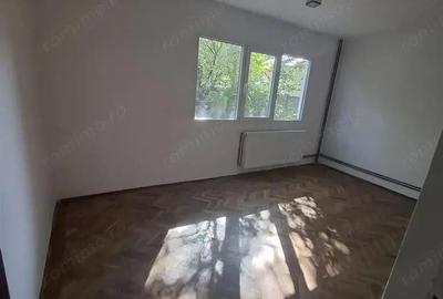 3 camere zona G. Lazar centrala. parter - 12