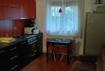 PF, vand apartament 1 camera, decomandat, zona Manastur, str. Colinei.