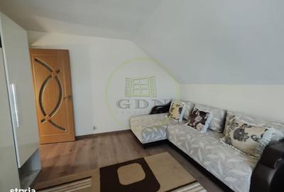 Casă cu 4 camere în Malu Mare - 12