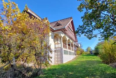 Casa renovabila cu 11508 mp teren, in Copaceni - 2