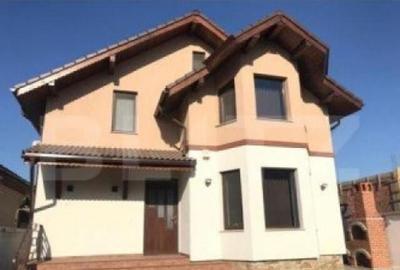 Casa moderna, 5 camere, 230 mp, zona Ford - 1