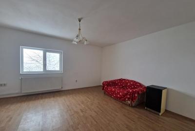 Casa spa?ioasa in comuna Recea, intr-o zona lini?tit? - 7