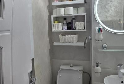 Apartament cu 3 camere semidecomandat în Malu Roșu - 2
