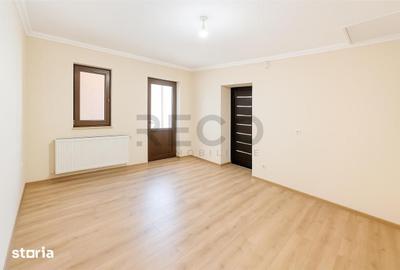 Casă cu 5 camere cu Teren 521 Mp în Borș - 2