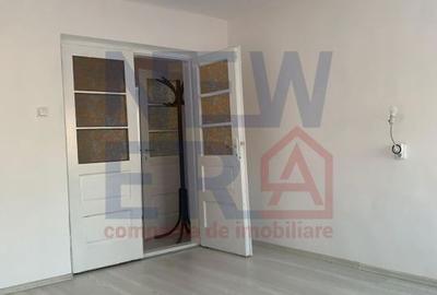 Casă cu 4 camere cu Canalizare în Brănești - 12