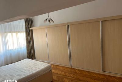 Apartament cu 4 camere în Central - 18