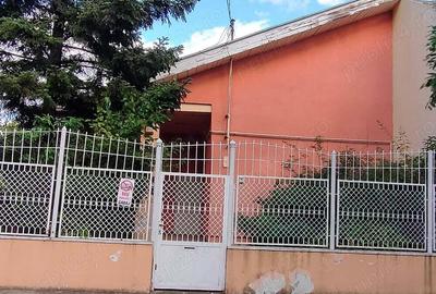 Teren de 1800 mp, în Central - 7