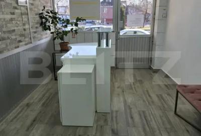 Spațiu comercial, de 73 mp, în Micro 4 - 8