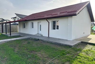 Casă individuală cu 3 camere cu Teren 358 Mp în Joița