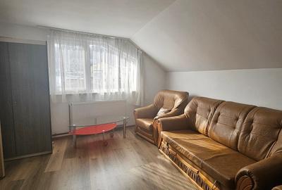 Apartament cu 3 camere decomandat, mobilat în Găvana - 16