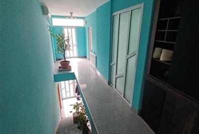 Casă cu 6 camere cu Teren 350 Mp în Apollo - 22