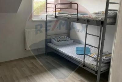 Casă cu 5 camere cu Teren 300 Mp în Central - 2
