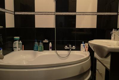 Apartament cu 3 camere decomandat, mobilat în Răcădău - 15