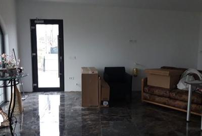 Casă cu 3 camere cu Teren 90 Mp în Rediu - 2