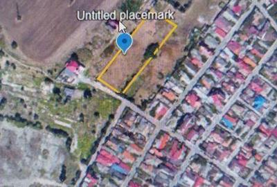 Teren de 5200 mp, în Central